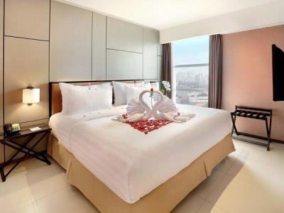 Yuan Garden Pasar Baru Hotel 4*